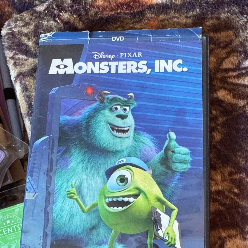 ★ Disney Pixar Monsters Inc DVD Family Movie Sulley Mike Wazowski